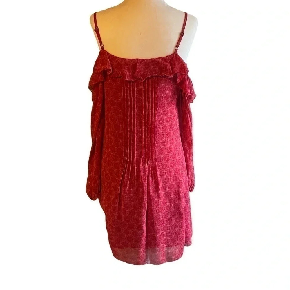 Sanctuary mini dress, size XS (red with subtle print) - Picture 3 of 6